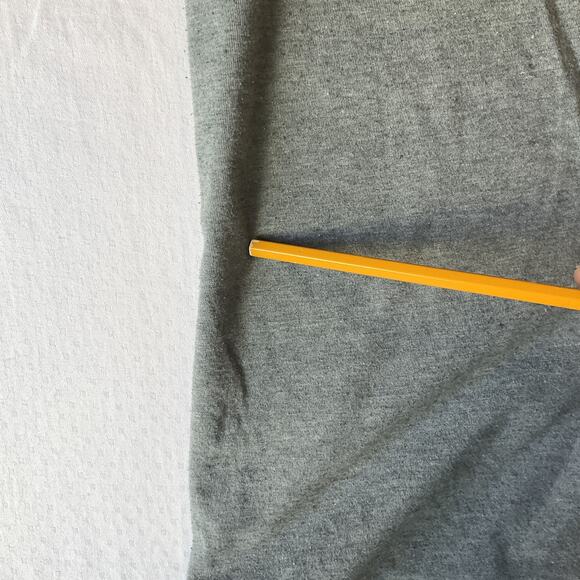 Voyager Men Shirt XX-LARGE Gray Camper Mountains Graphic Tee Short Sleeve - Picture 8 of 8